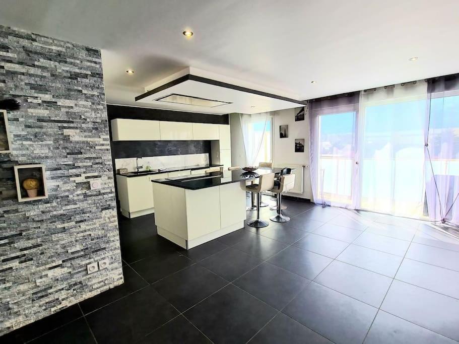 Grand Appartement Avec Vue Magnifique - Vercors - Une Experience Unique - Wifi Gratuit Grenoble Exterior foto