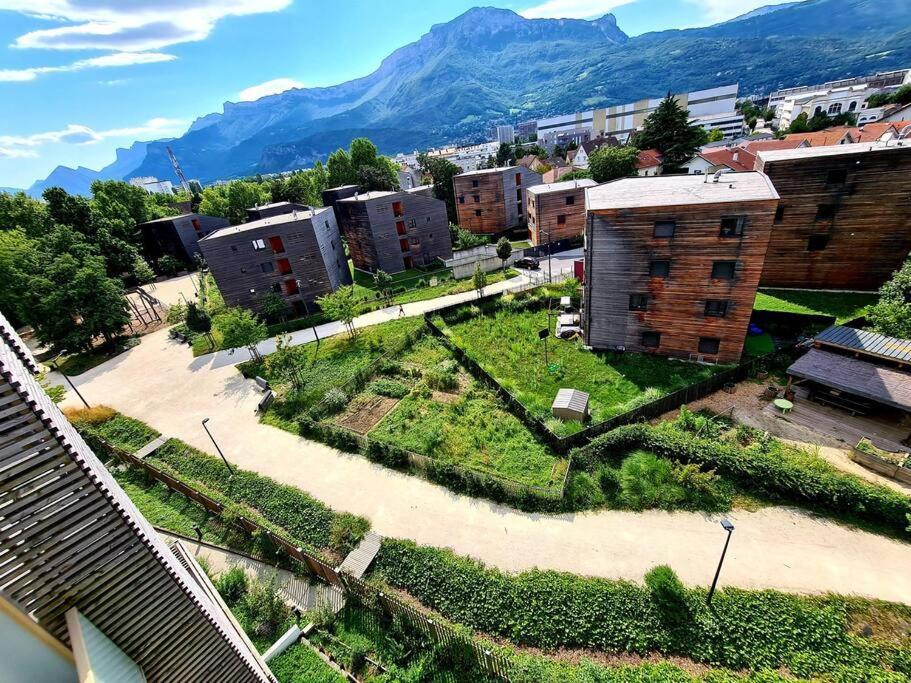 Grand Appartement Avec Vue Magnifique - Vercors - Une Experience Unique - Wifi Gratuit Grenoble Exterior foto