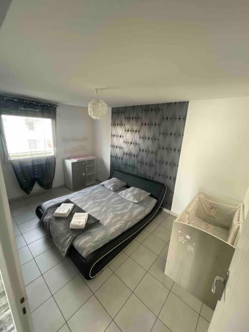Grand Appartement Avec Vue Magnifique - Vercors - Une Experience Unique - Wifi Gratuit Grenoble Exterior foto